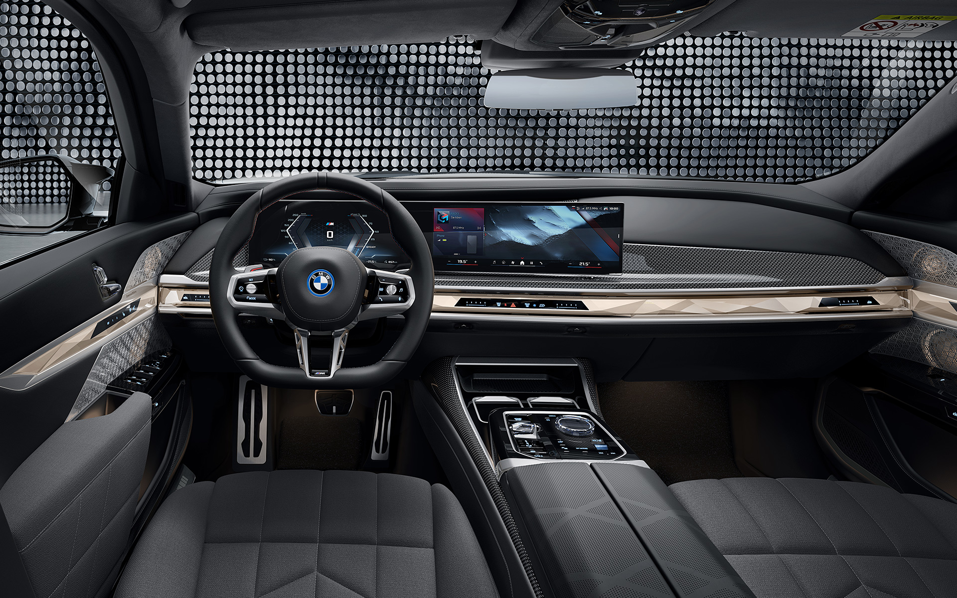 BMW i7 M70 xDrive Sedan G70 interiør cockpit